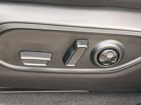 Certified 2025 Jeep Grand Cherokee Laredo X RWD image 19