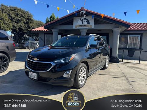 Used 2018 Chevrolet Equinox LT w/ Sun & Infotainment Package image 1