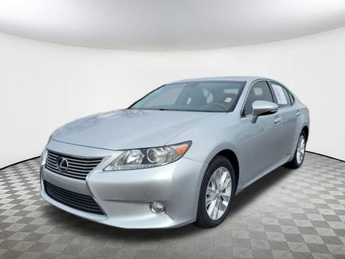 Used 2013 Lexus ES 300h image 3