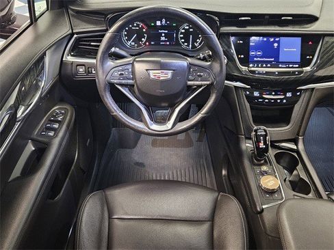 Certified 2021 Cadillac XT6 Premium Luxury image 30