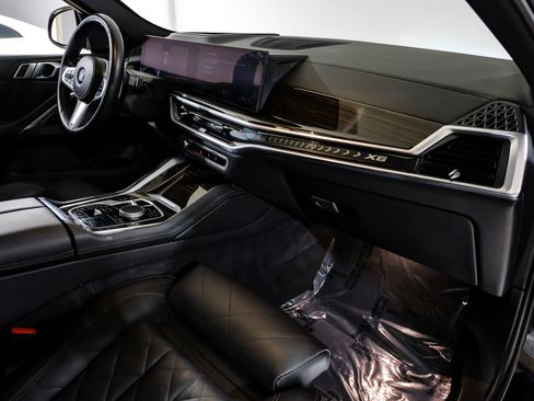 Used 2025 BMW X6 xDrive40i image 17