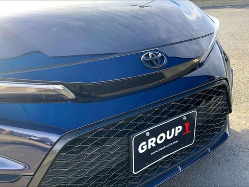 Used 2025 Toyota Corolla SE image 29