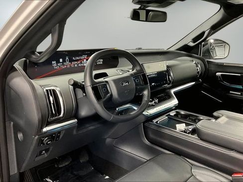 New 2026 Ford Expedition Max Platinum AWD/4WD image 9