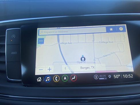 Used 2024 Buick Enclave Premium image 33