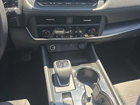 Used 2023 Nissan Rogue SV AWD/4WD image 20