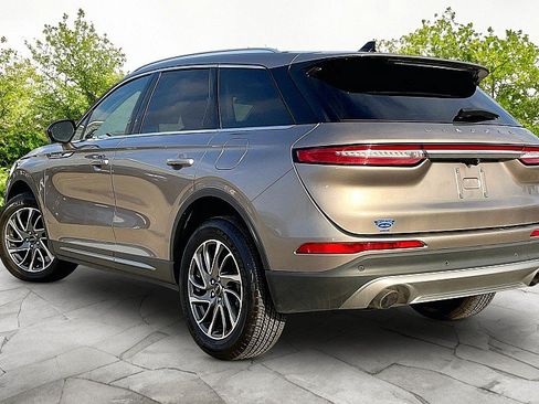 Used 2021 Lincoln Corsair AWD w/ Equipment Group 101A image 4