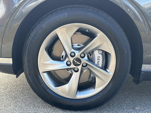 Used 2026 Genesis GV70 2.5T AWD/4WD image 12