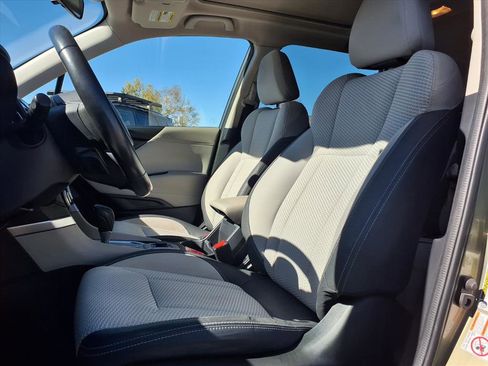 Used 2020 Subaru Forester Premium image 6