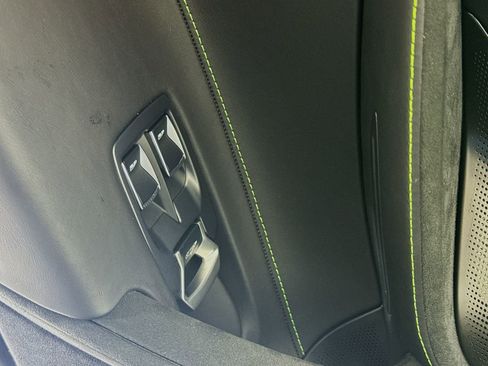 Used 2024 McLaren 750S Spider RWD image 9