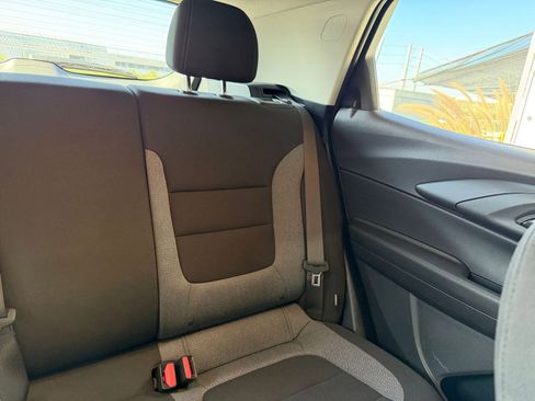 Used 2025 Chevrolet TrailBlazer LT image 35