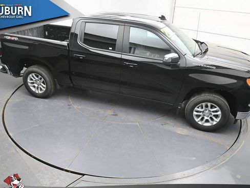 Used 2025 Chevrolet Silverado 1500 LT image 25