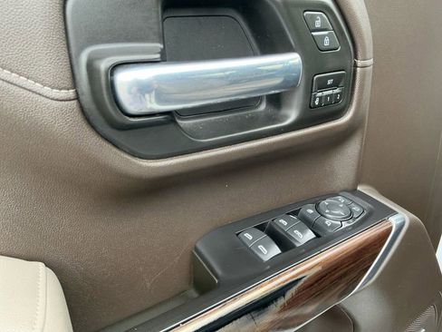 Used 2021 GMC Sierra 1500 SLT w/ SLT Premium Plus Package image 16