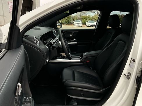Used 2025 Mercedes-Benz GLA 250 image 10