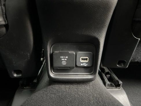 Certified 2019 Jeep Compass Latitude w/ Cold Weather Group image 13