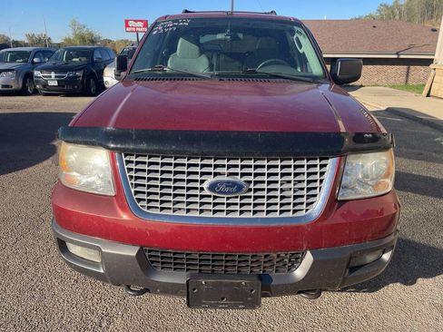 Used 2005 Ford Expedition XLT image 3