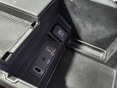 Used 2023 Acura TLX w/ Technology Package image 36