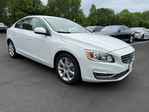 Used 2016 Volvo S60 T5 Premier w/ Convenience Package AWD/4WD image 2