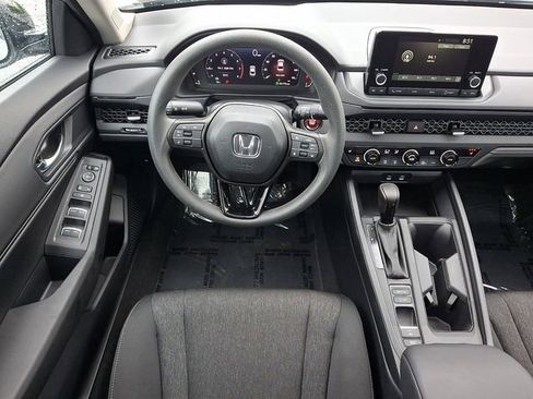 Certified 2025 Honda Accord SE image 11