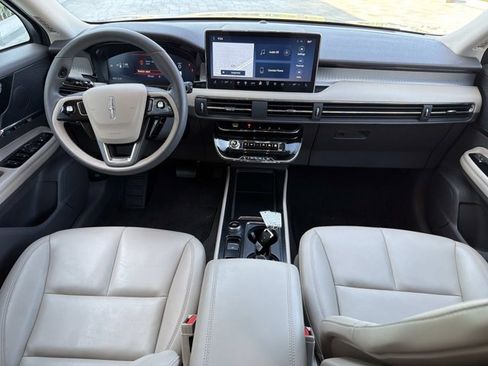 Used 2024 Lincoln Corsair FWD image 24