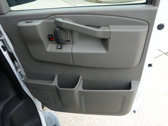 Used 2020 GMC Savana 2500 w/ Driver Convenience Package RWD image 23