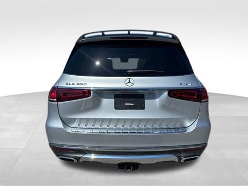 Used 2022 Mercedes-Benz GLS 450 4MATIC image 4