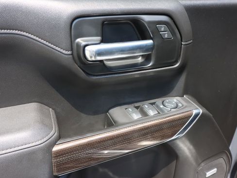 Used 2021 Chevrolet Silverado 1500 LT Trail Boss w/ Convenience Package II AWD/4WD image 20