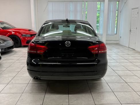 Used 2013 Volkswagen Passat TDI SE FWD image 8