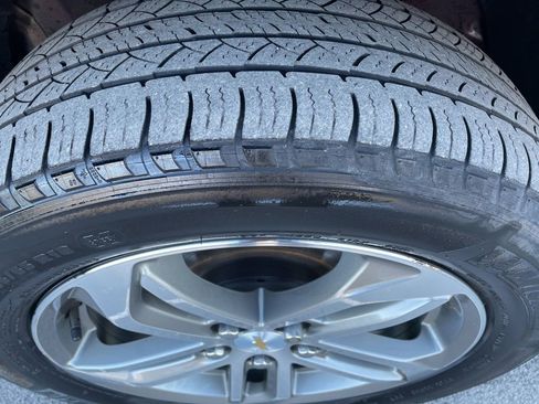 Used 2016 Chevrolet Equinox LTZ w/ Enhanced Convenience Package image 29