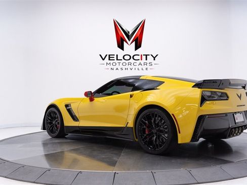 Used 2018 Chevrolet Corvette Z06 RWD image 8
