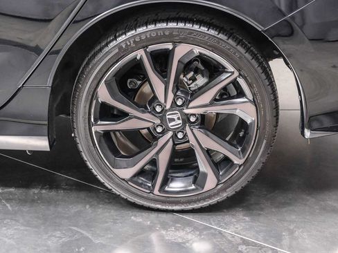 Used 2019 Honda Civic Sport image 9