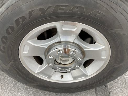 Used 2016 Ford F250 XLT w/ XLT Value Package image 11