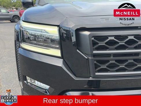 Used 2023 Nissan Frontier SV w/ Midnight Edition Package AWD/4WD image 12