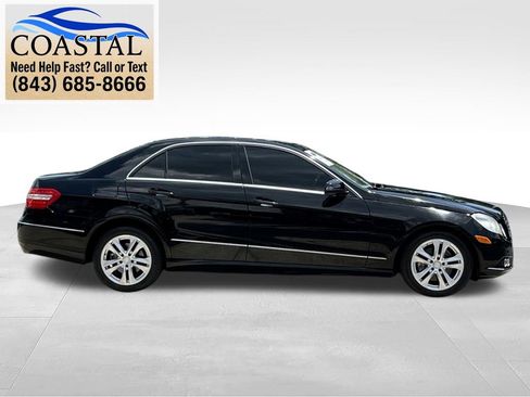 Used 2010 Mercedes-Benz E 350 4MATIC Sedan image 4