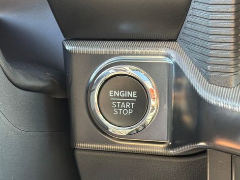 Used 2025 Ford F150 Raptor image 32