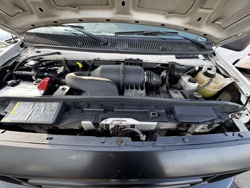 Used 2008 Ford E-250 and Econoline 250 image 9