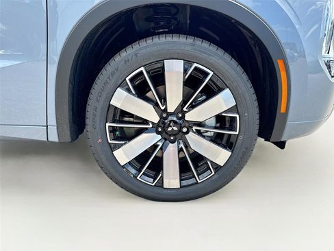 New 2026 Mitsubishi Outlander SEL FWD image 33
