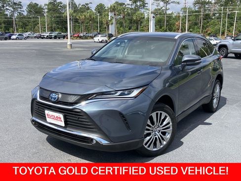 Used 2023 Toyota Venza XLE AWD/4WD image 1