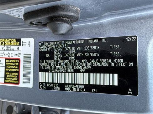 Used 2023 Toyota Highlander LE image 36