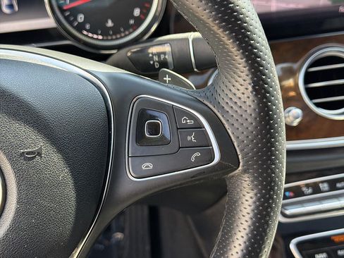 Used 2018 Mercedes-Benz E 300 image 37