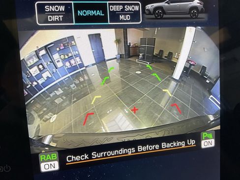 Used 2024 Subaru Crosstrek 2.5i Limited w/ Crosstrek Mirror Package image 17