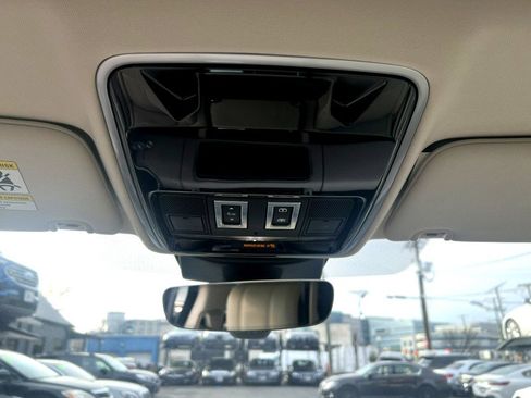 Used 2019 Land Rover Range Rover HSE image 36