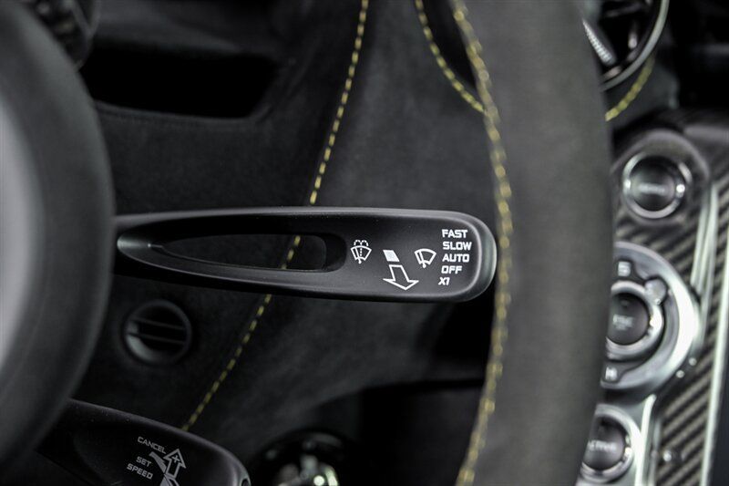 Used 2022 McLaren 765LT RWD image 41