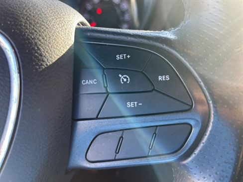 Used 2022 Dodge Challenger SXT w/ Blacktop Package image 37