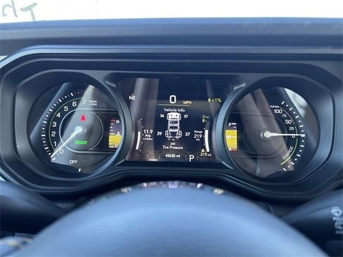 Used 2024 Jeep Wrangler Unlimited Sahara image 30