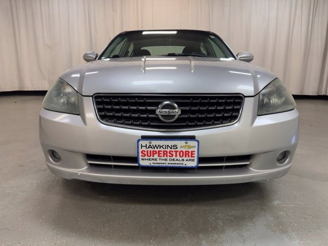 Used 2006 Nissan Altima 3.5 SL FWD image 10