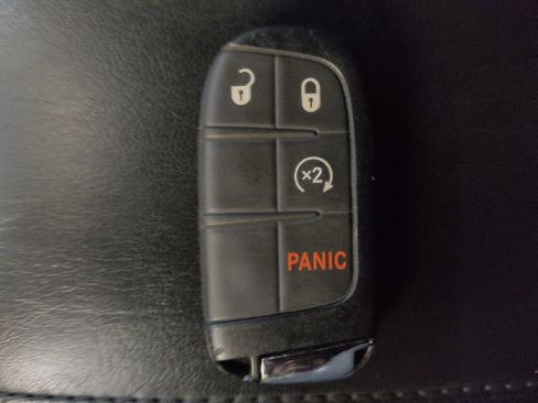 Used 2024 Jeep Compass Limited w/ High Altitude Package AWD/4WD image 32
