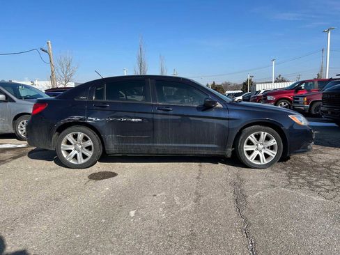 Used 2012 Chrysler 200 Touring w/ Cold Weather Group image 12