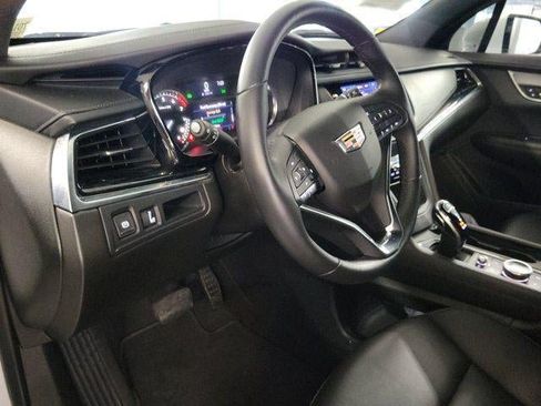 Certified 2024 Cadillac XT6 Luxury FWD image 11