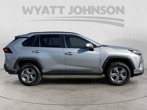 Used 2024 Toyota RAV4 XLE AWD/4WD image 6