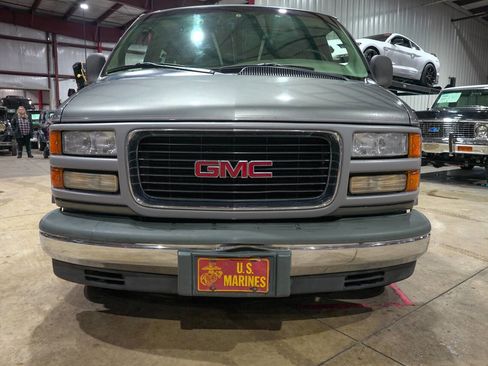 Used 1999 GMC Savana 1500 w/ Convenience Pkg image 13
